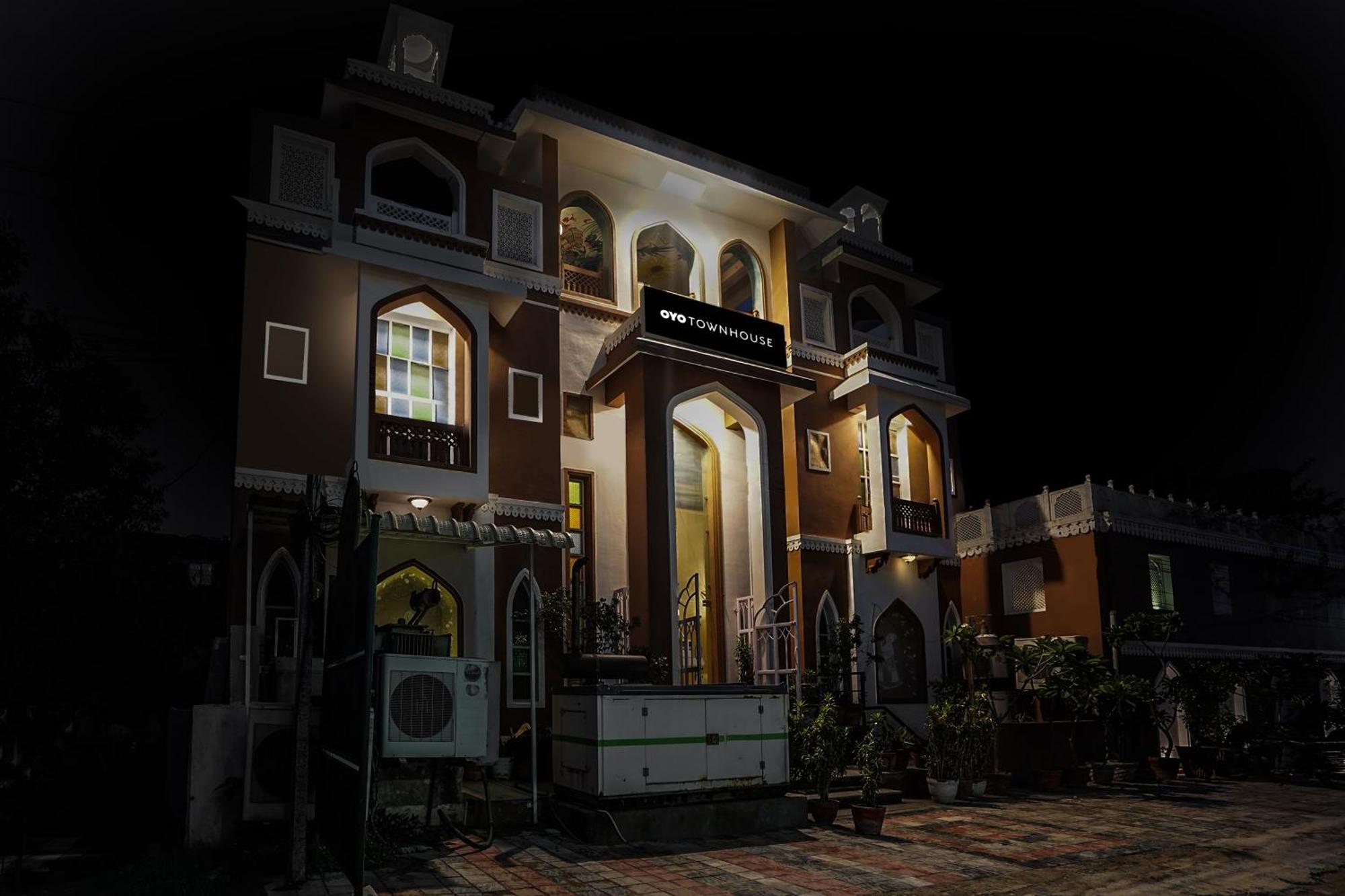 Super Townhouse Mansarovar Near Metro Station Jaipur Exterior photo