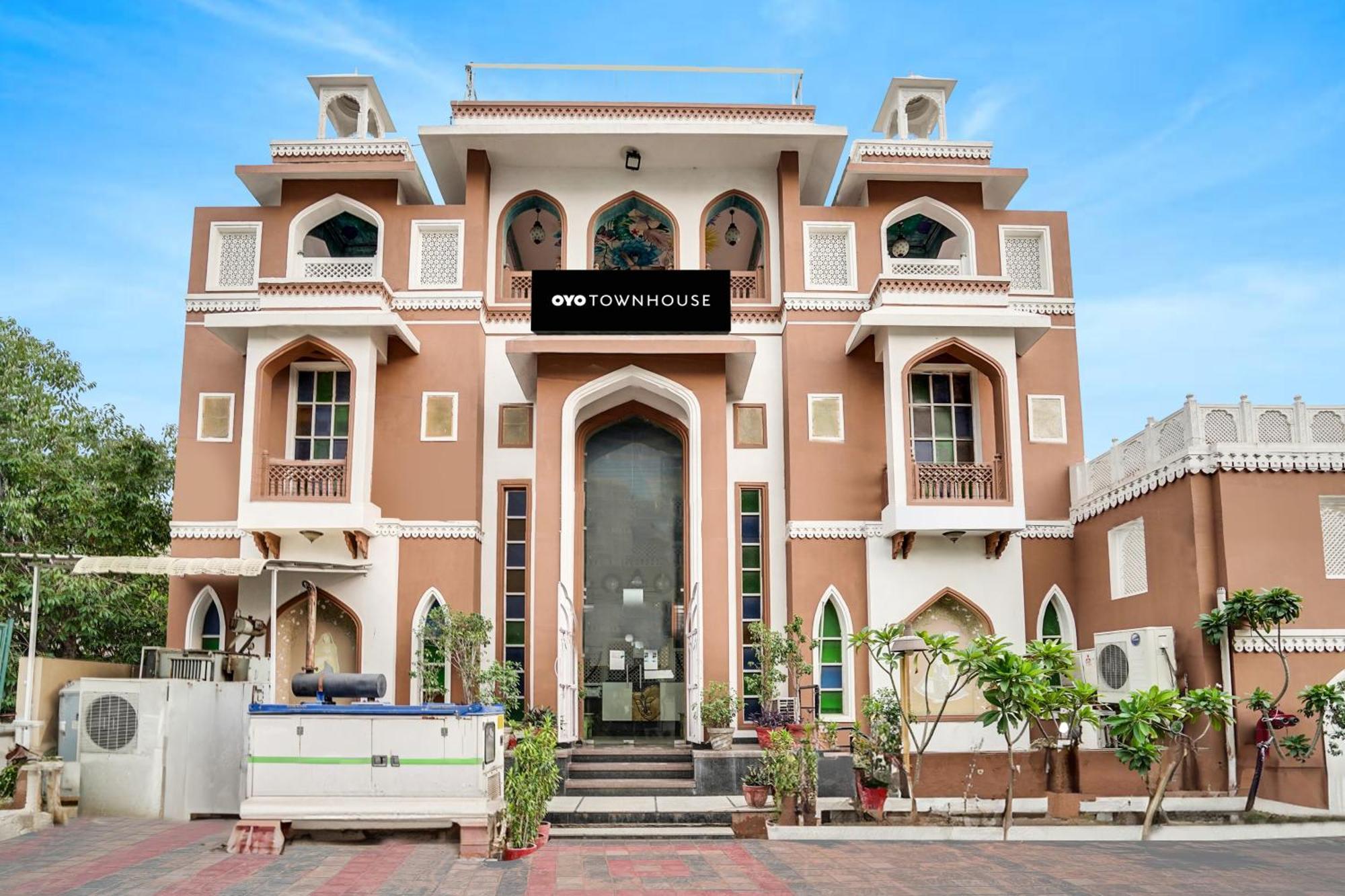 Super Townhouse Mansarovar Near Metro Station Jaipur Exterior photo