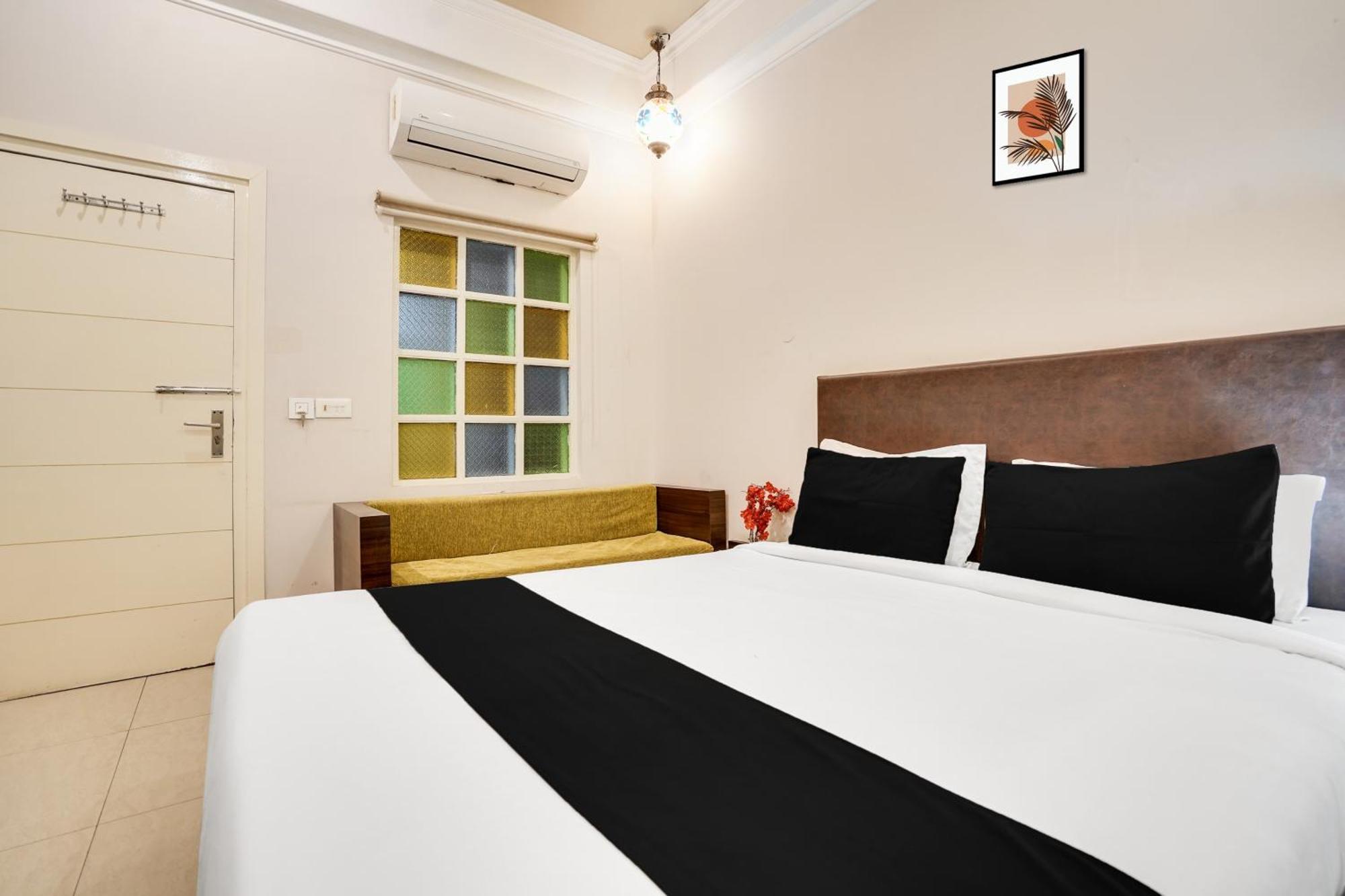 Super Townhouse Mansarovar Near Metro Station Jaipur Exterior photo